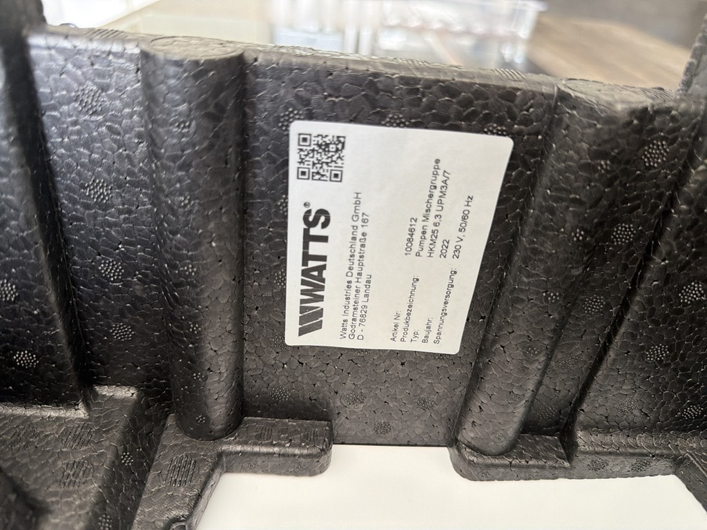 WATTS ( Nibe OEM ) Pumpengruppe HKGM25 mit Grundfos UPM 25 70 Pumpe und Mischer