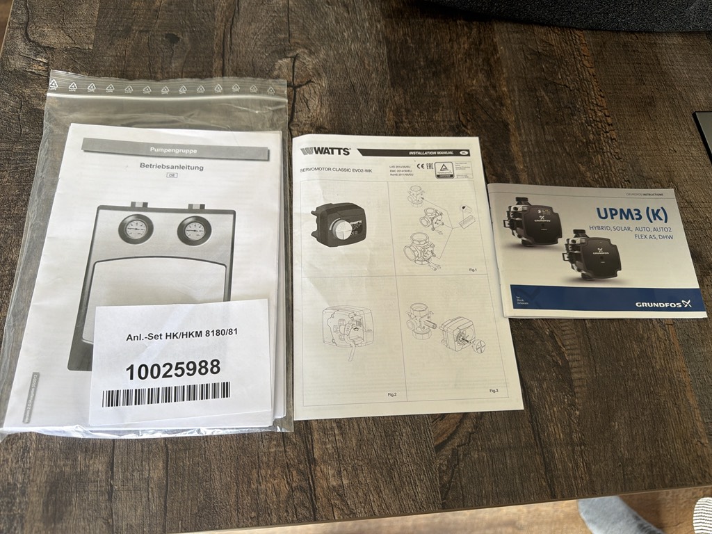 WATTS ( Nibe OEM ) Pumpengruppe HKGM25 mit Grundfos UPM 25 70 Pumpe und Mischer